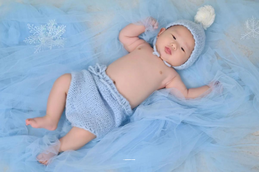 果洛宝宝睡觉只有头出汗 果洛宝宝睡觉只有头出汗